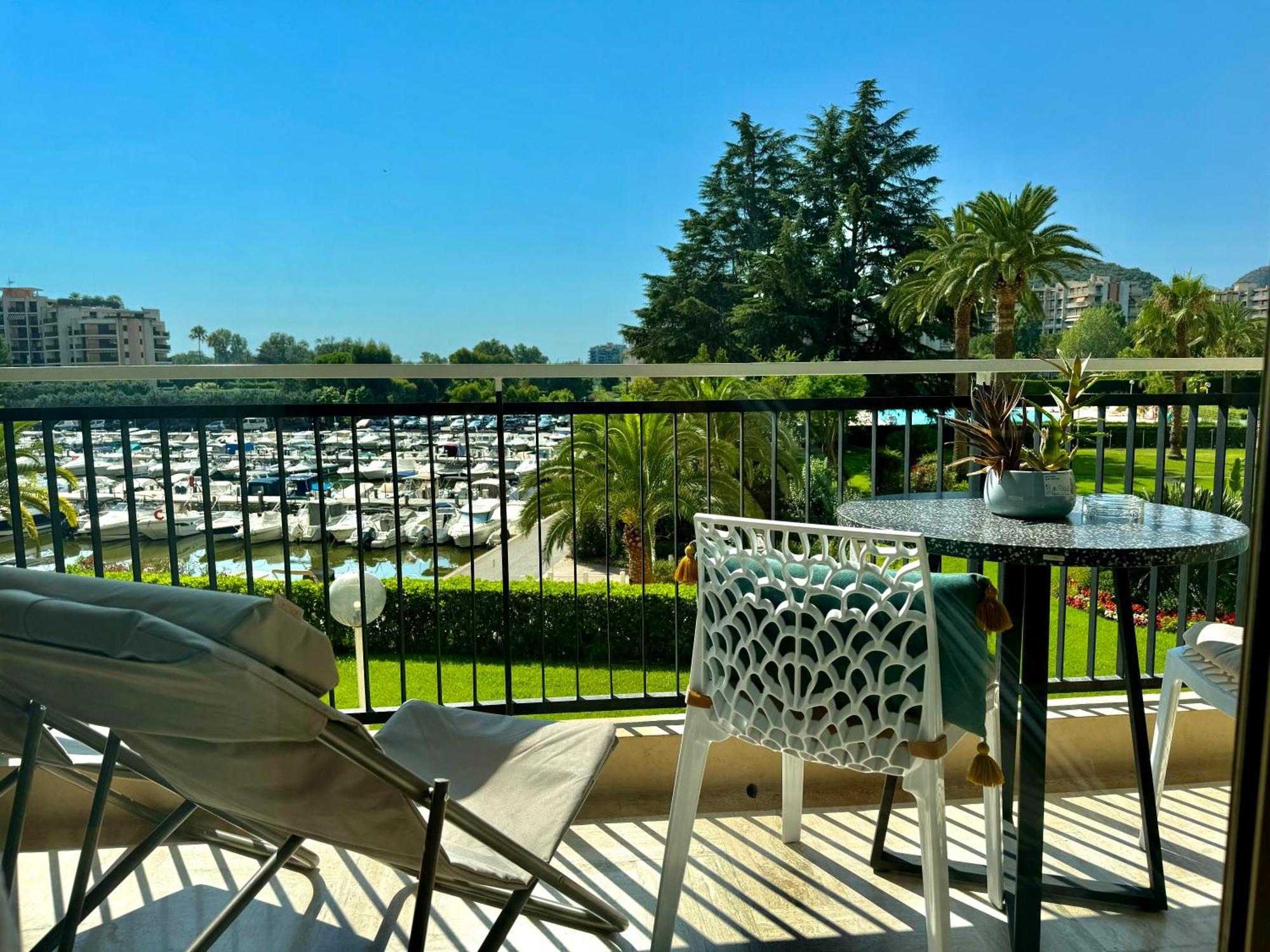 My Resid Appart Cannes Marina Vue Piscine Mandelieu La Napoule Bagian luar foto